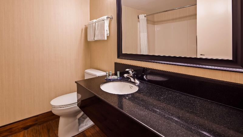Best Western Staunton Inn image
