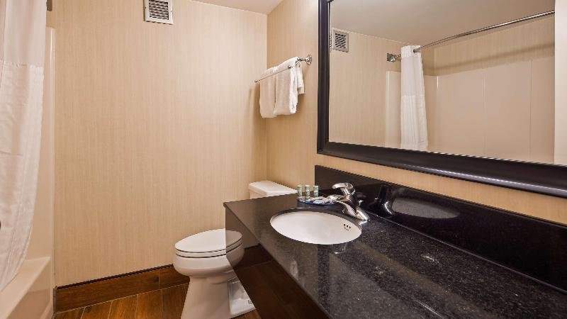 Best Western Staunton Inn image