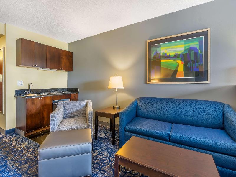 Bw Plus Waynesboro Inn & Suites Conference Center image
