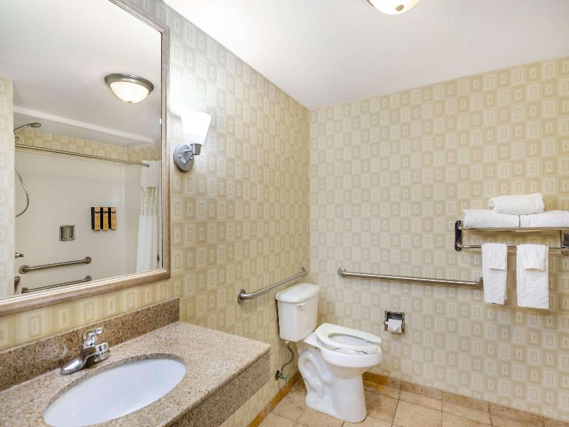 Bw Plus Waynesboro Inn & Suites Conference Center image