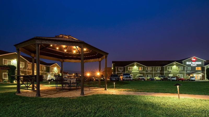 Best Western Plus The Inn at Horse Heaven image