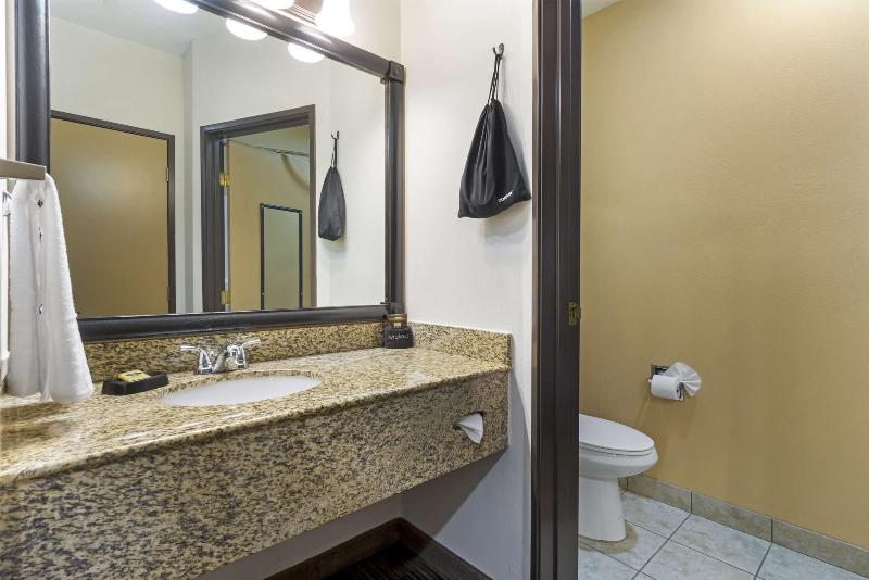 Best Western Plus The Inn at Horse Heaven image