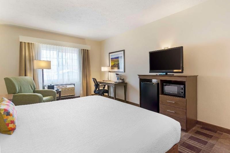 Best Western Plus The Inn at Horse Heaven image