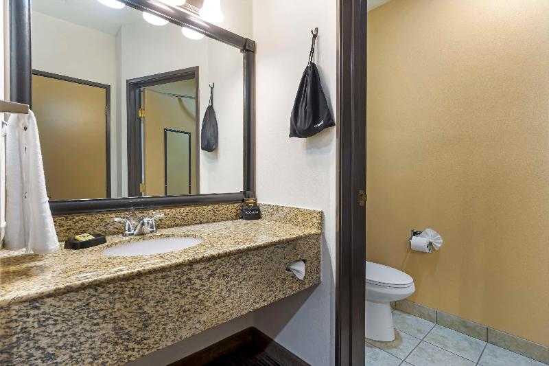 Best Western Plus The Inn at Horse Heaven image