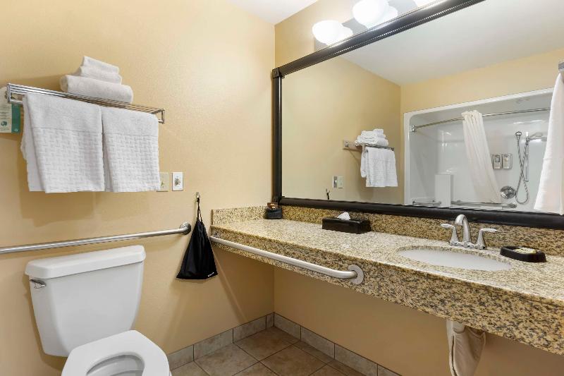 Best Western Plus The Inn at Horse Heaven image