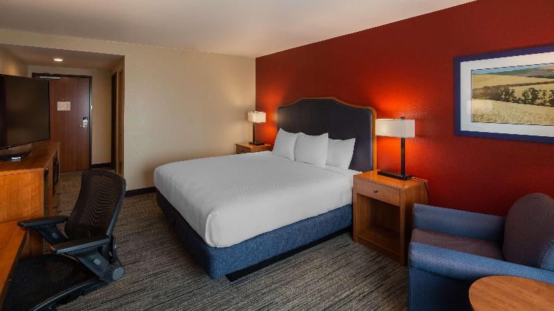 Best Western Bronco Inn image