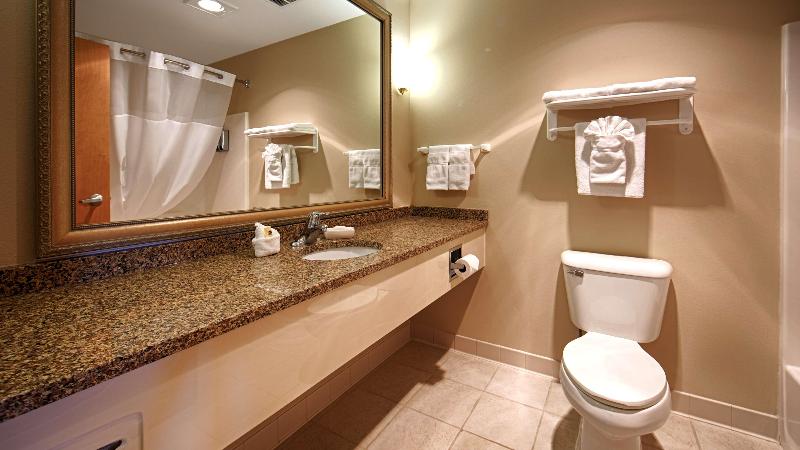 Best Western Bronco Inn image