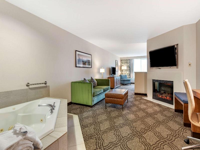Best Western Premier Pasco Inn & Suites image