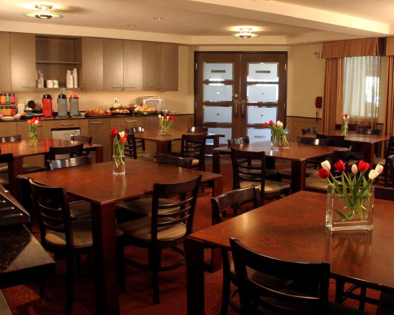 Best Western Snowcap Lodge image