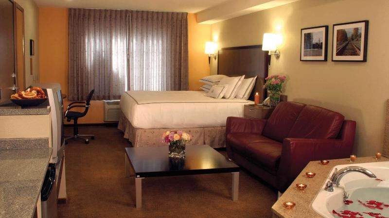 Best Western Snowcap Lodge image