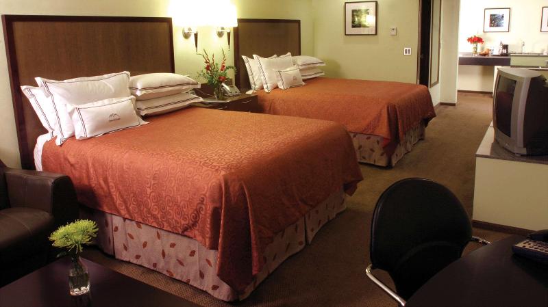 Best Western Snowcap Lodge image