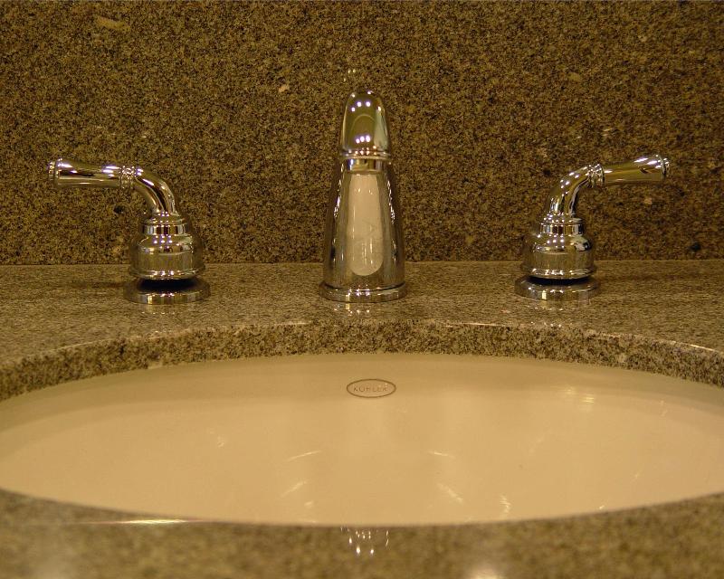 Best Western Snowcap Lodge image