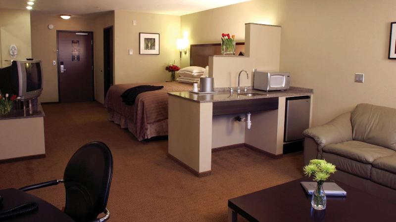Best Western Snowcap Lodge image