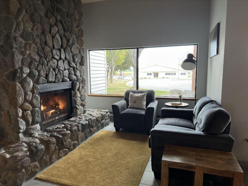 Friday Harbor Suites image