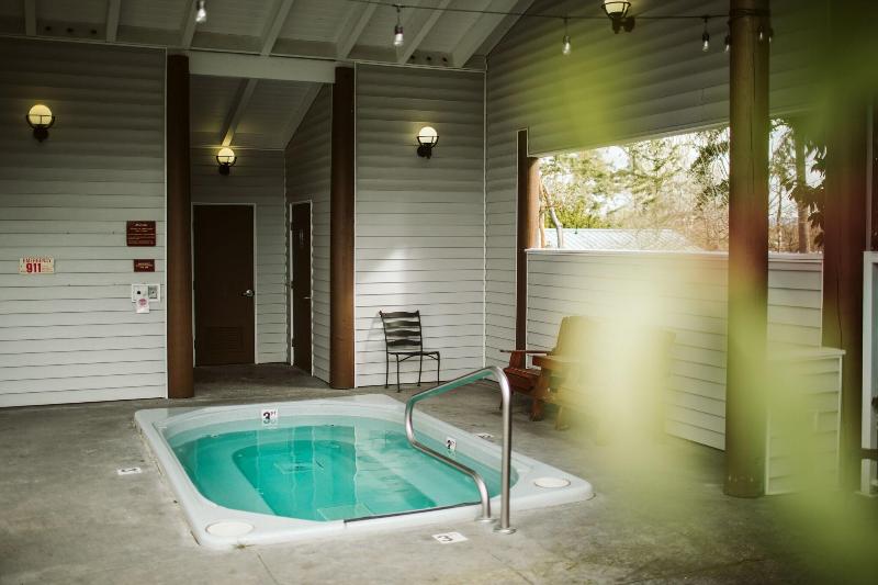 Friday Harbor Suites image