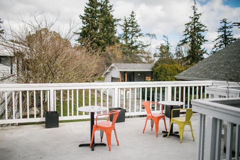 Friday Harbor Suites image