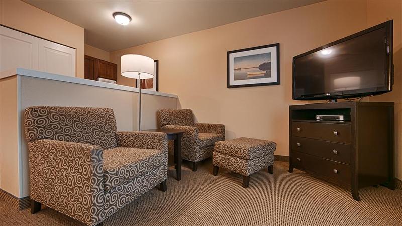 Bainbridge Island Suites image