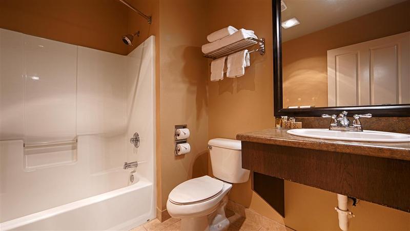 Bainbridge Island Suites image