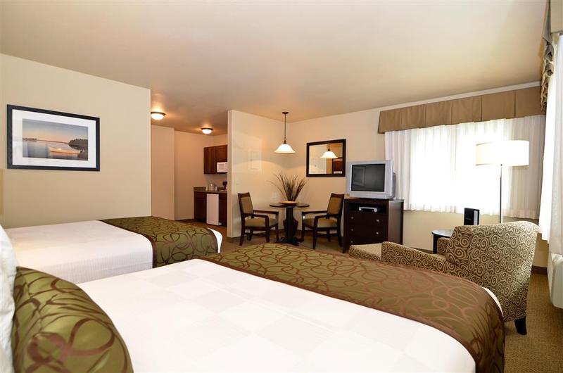 Bainbridge Island Suites image