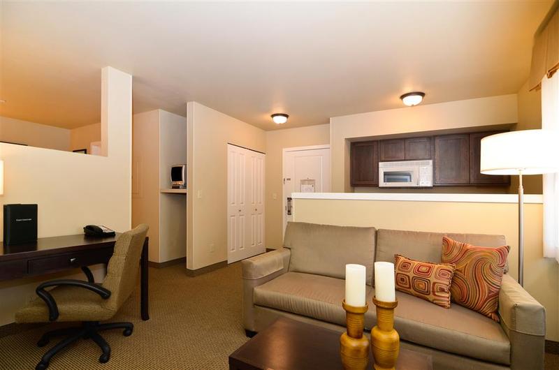 Bainbridge Island Suites image