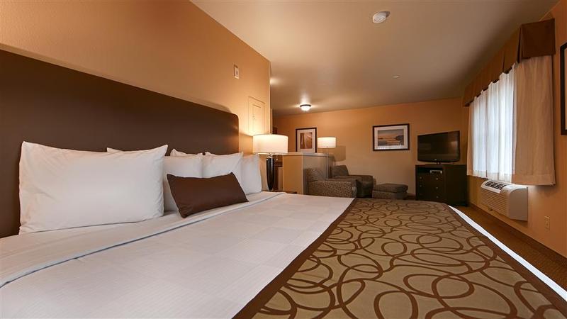 Bainbridge Island Suites image