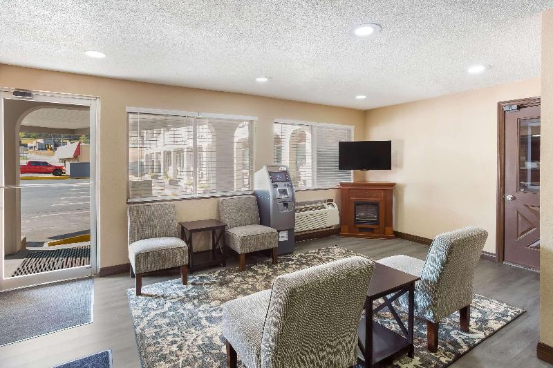 SureStay Hotel by Best Western Summersville image