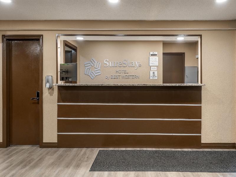 SureStay Hotel by Best Western Summersville image