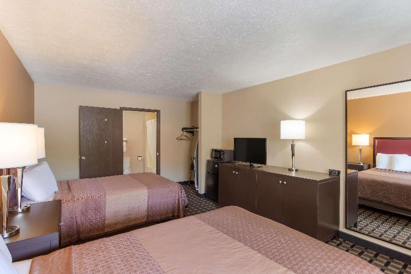 SureStay Hotel by Best Western Summersville image