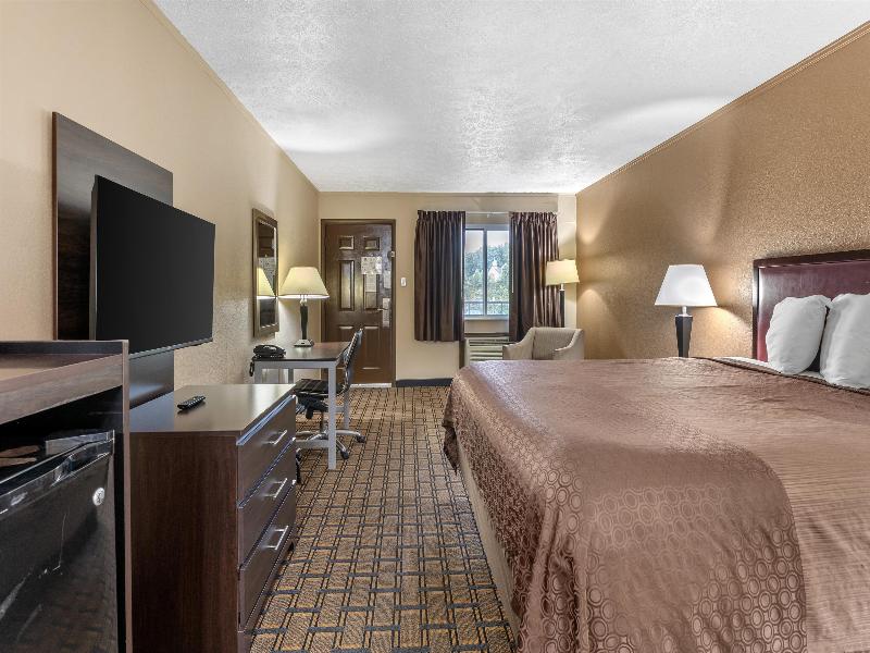 SureStay Hotel by Best Western Summersville image