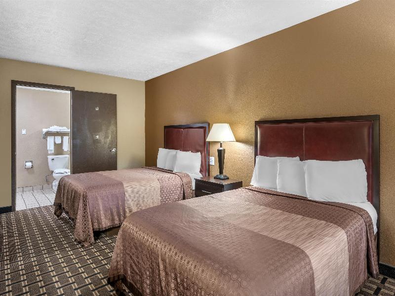 SureStay Hotel by Best Western Summersville image
