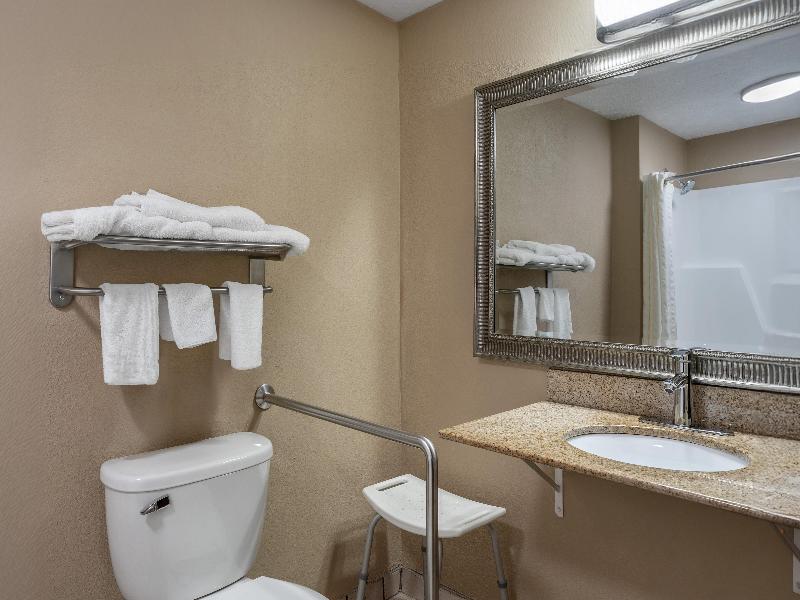 SureStay Hotel by Best Western Summersville image
