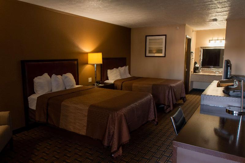SureStay Hotel by Best Western Summersville image