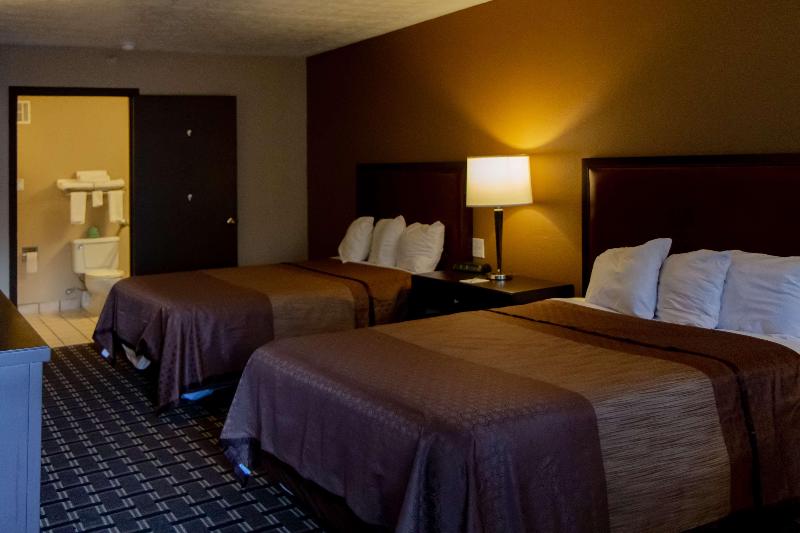 SureStay Hotel by Best Western Summersville image