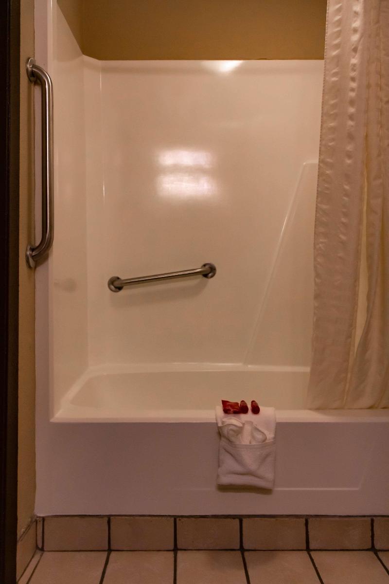 SureStay Hotel by Best Western Summersville image