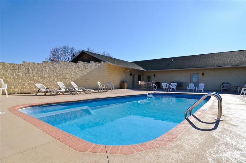 Surestay Plus By Best Western Berkeley Springs image