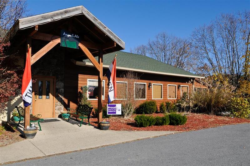 Surestay Plus By Best Western Berkeley Springs image