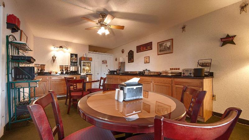 Surestay Plus By Best Western Berkeley Springs image