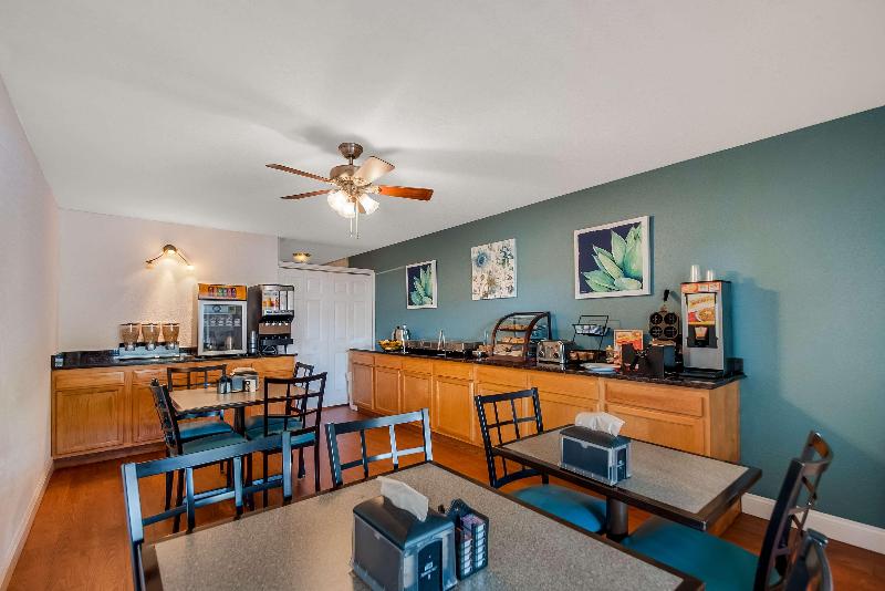 Surestay Plus By Best Western Berkeley Springs image