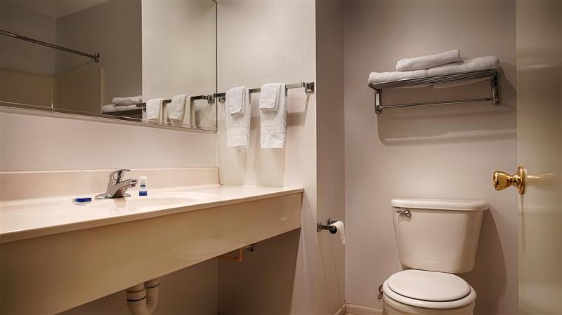Surestay Plus By Best Western Berkeley Springs image