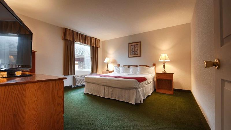 Surestay Plus By Best Western Berkeley Springs image