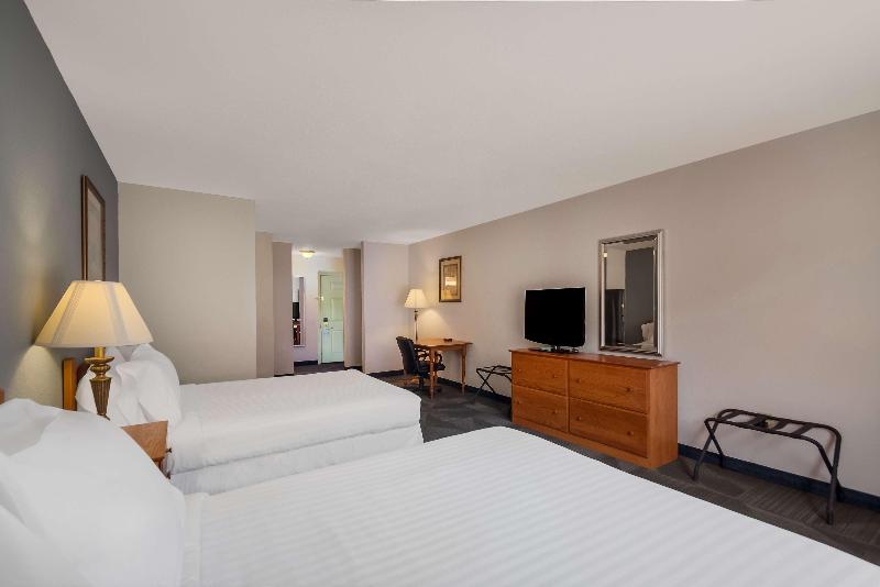 Surestay Plus By Best Western Berkeley Springs image