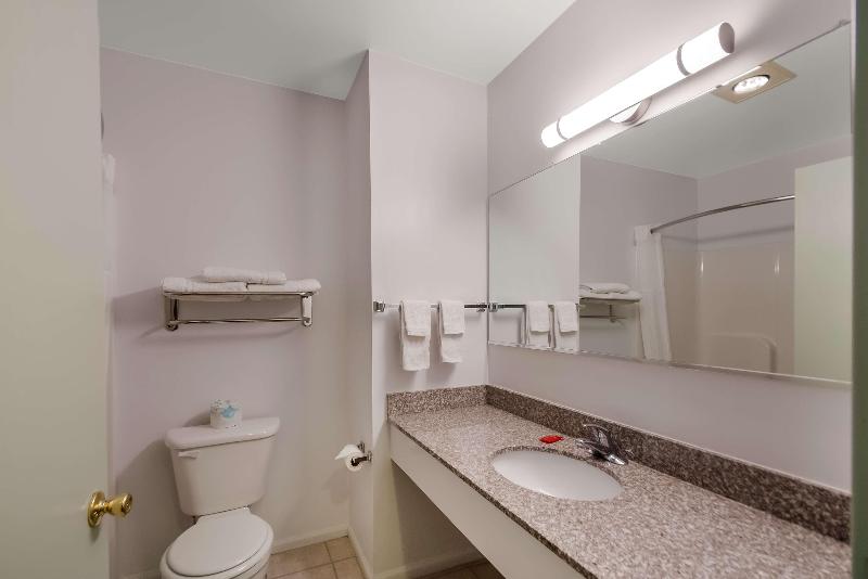 Surestay Plus By Best Western Berkeley Springs image 4