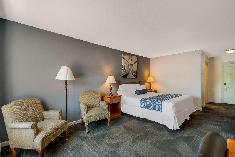 Surestay Plus By Best Western Berkeley Springs image
