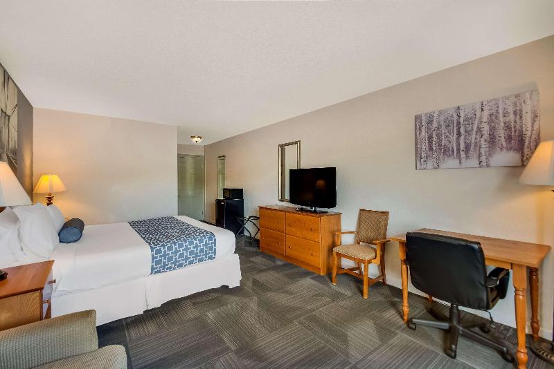 Surestay Plus By Best Western Berkeley Springs image