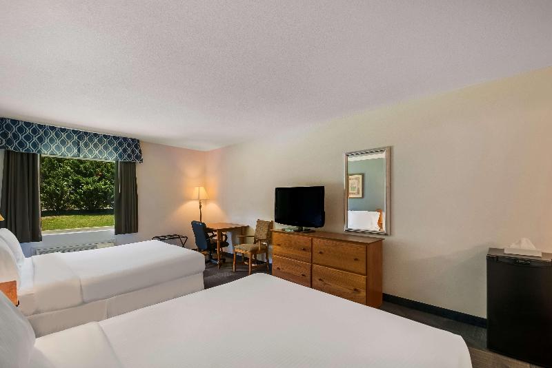 Surestay Plus By Best Western Berkeley Springs image
