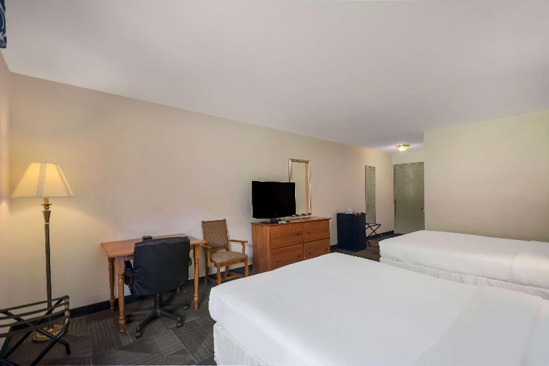 Surestay Plus By Best Western Berkeley Springs image