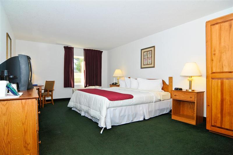 Surestay Plus By Best Western Berkeley Springs image