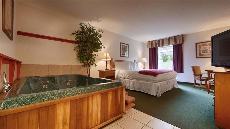 Surestay Plus By Best Western Berkeley Springs image