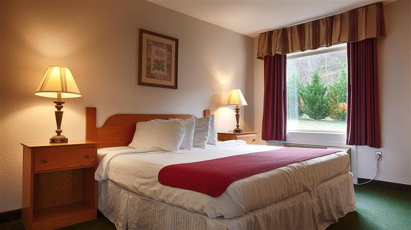 Surestay Plus By Best Western Berkeley Springs image
