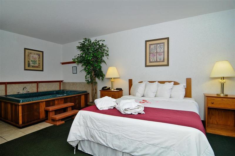 Surestay Plus By Best Western Berkeley Springs image
